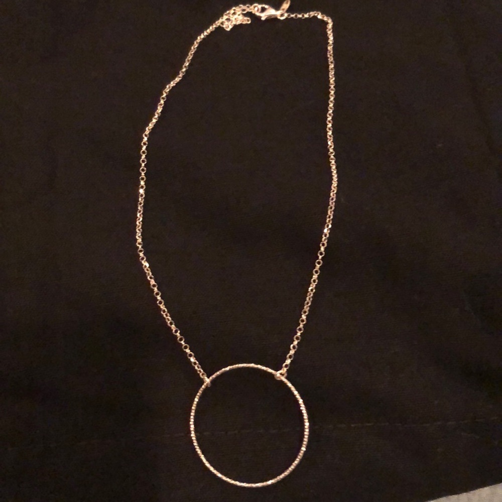 Circle necklace